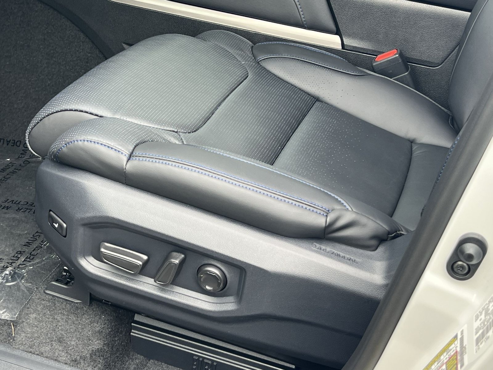 New 2026 Toyota Sequoia Platinum AWD/4WD image 8