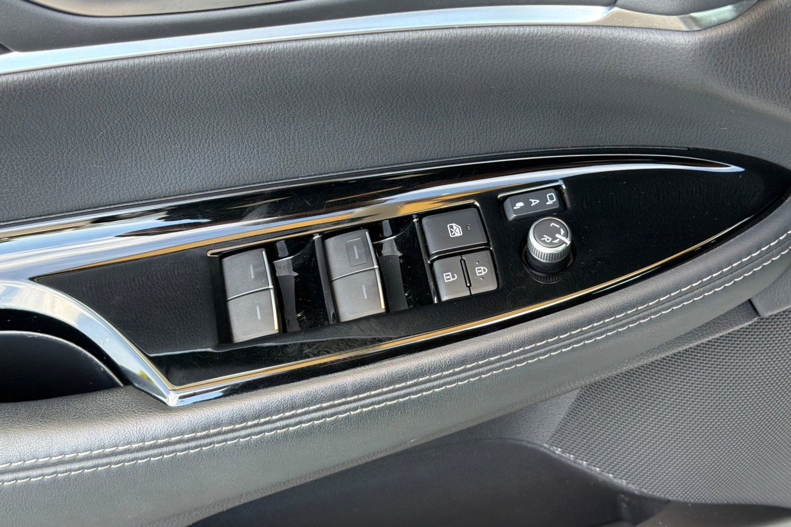 Certified 2021 Toyota Mirai XLE w/ Advanced Technology Package RWD image 13