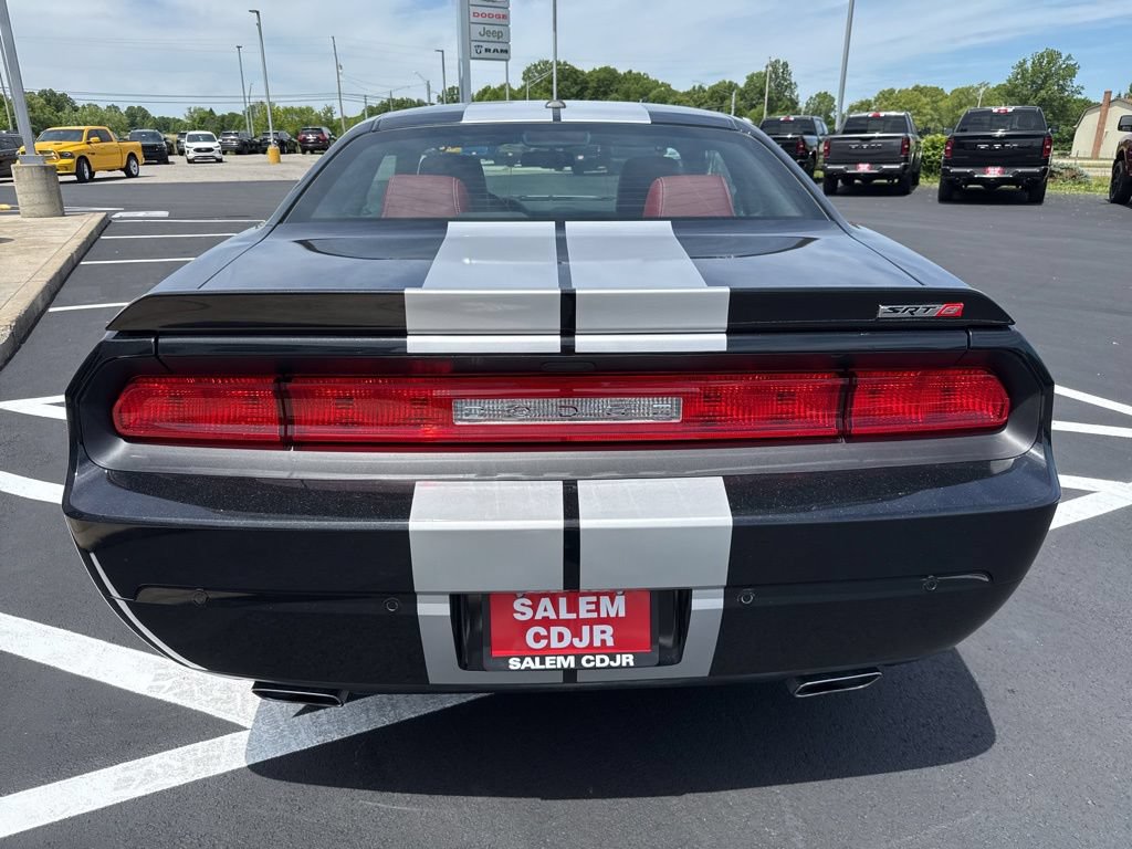Used 2014 Dodge Challenger SRT8 w/ Harman/Kardon Audio Group RWD image 7
