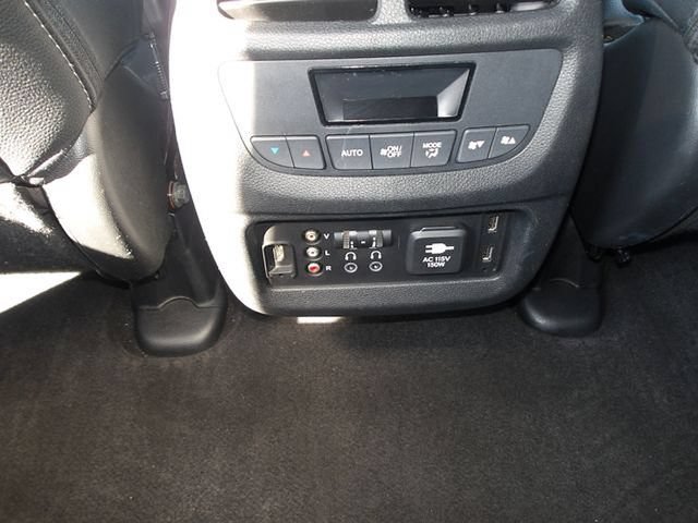 Used 2017 Honda Pilot Touring image 25