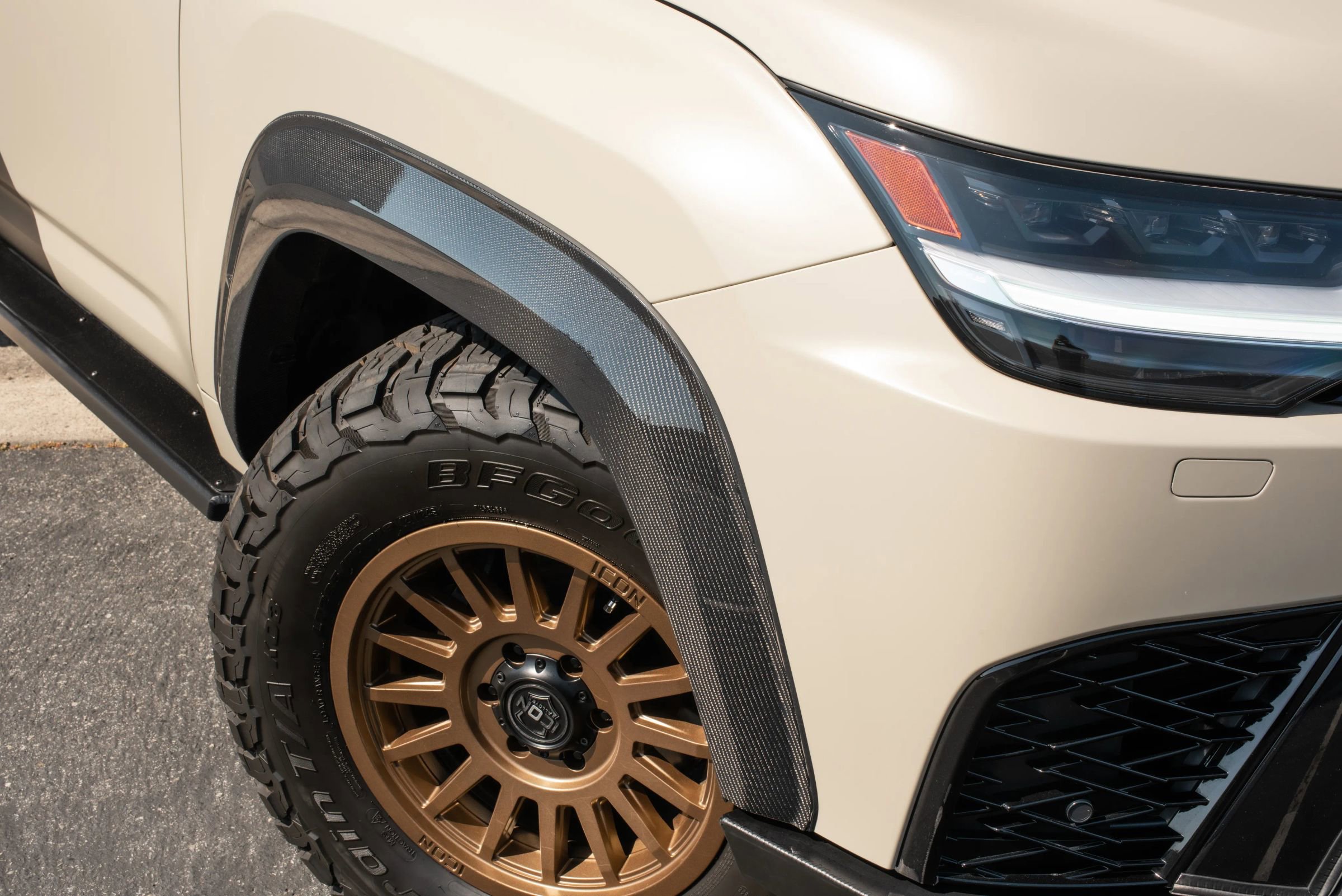 Used 2024 Lexus LX 600 F Sport AWD/4WD image 39