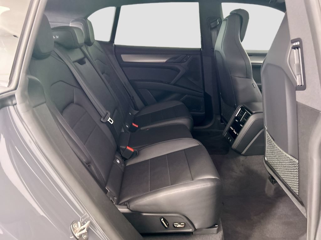 New 2026 Porsche Cayenne Electric AWD/4WD image 22