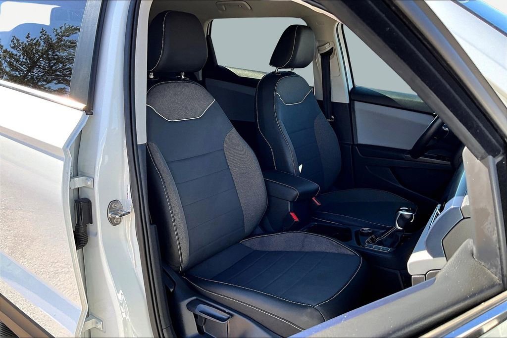 Used 2023 Volkswagen Taos SE image 7