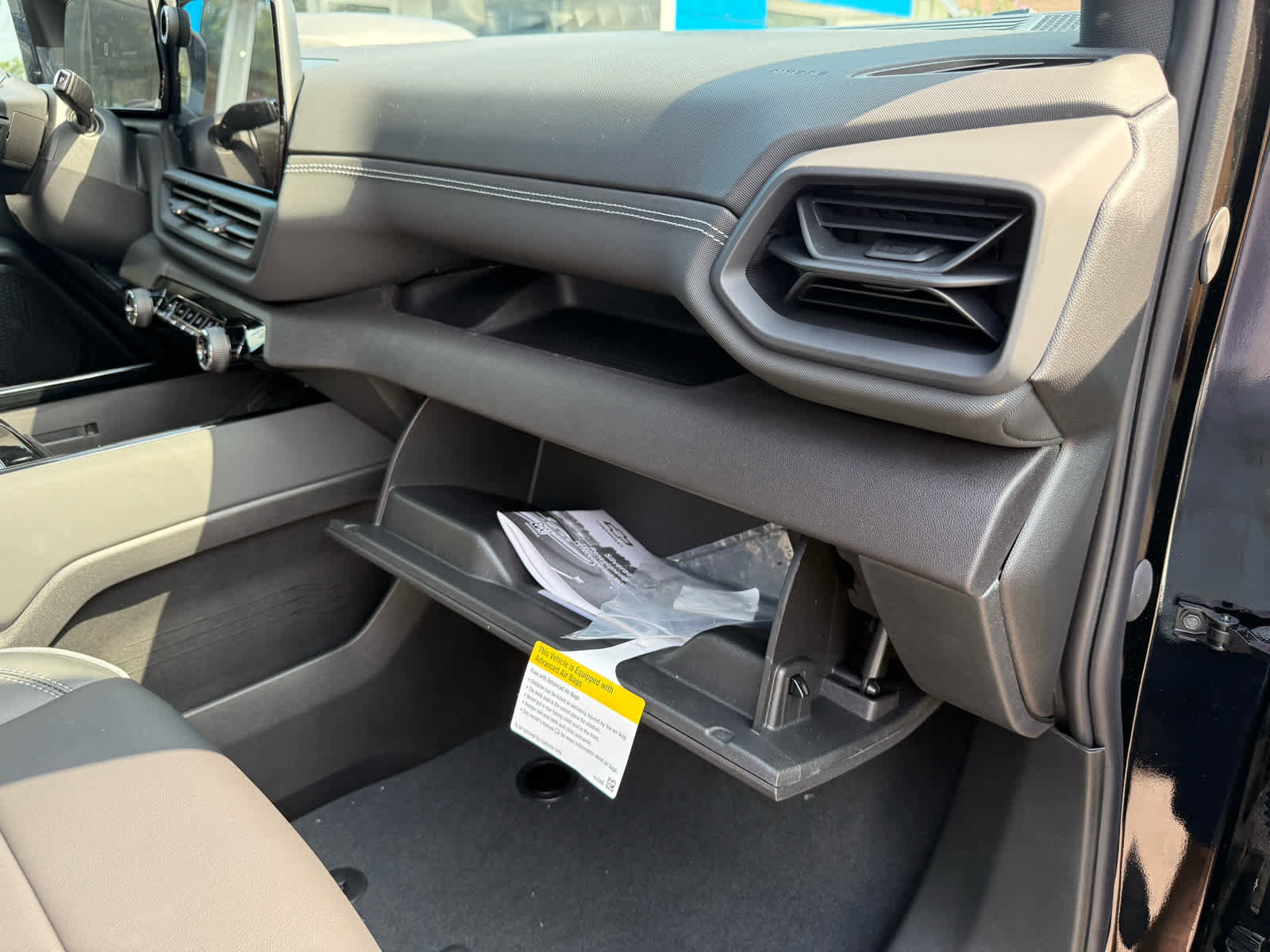 New 2026 Chevrolet Silverado EV LT image 32