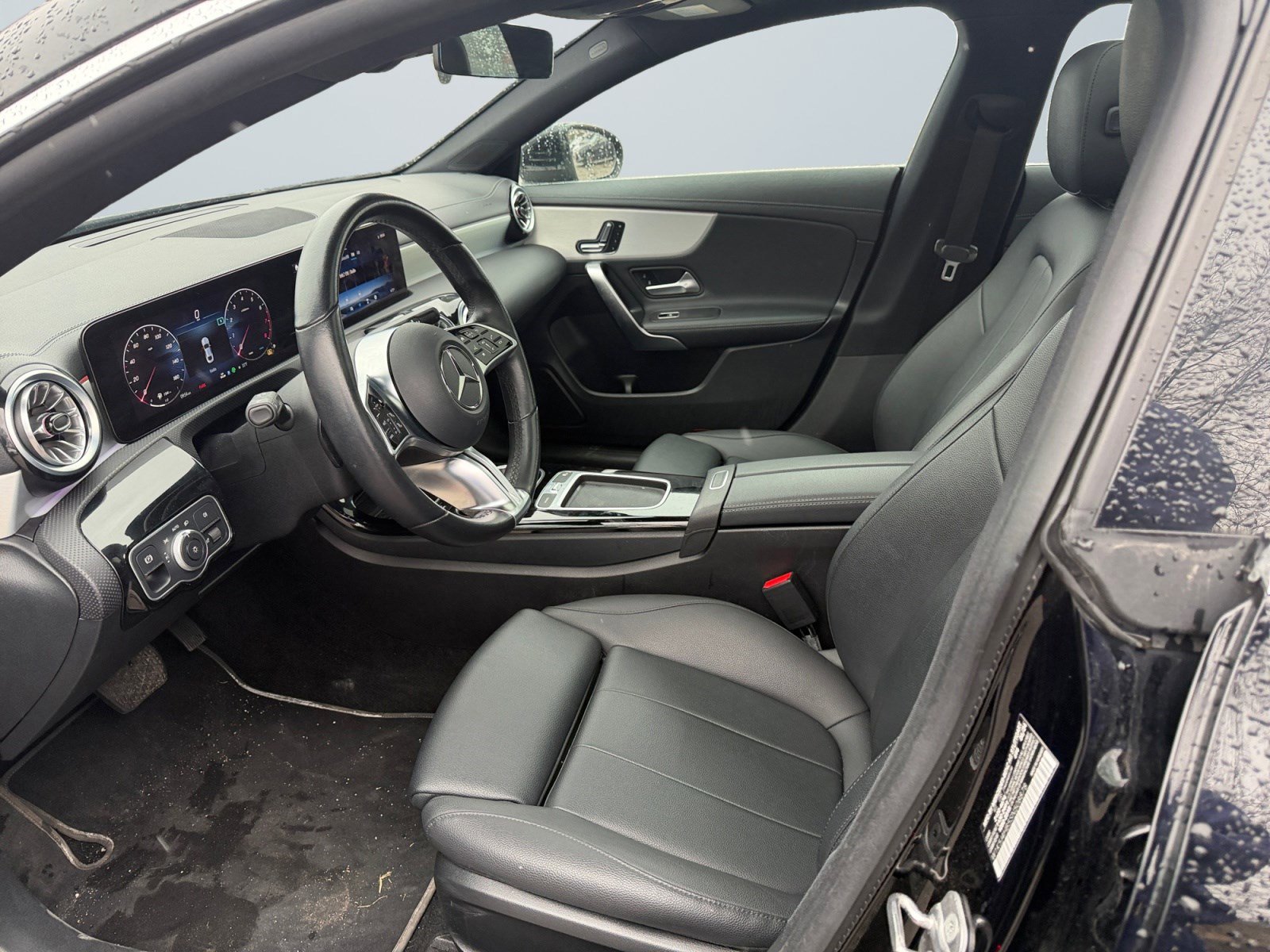 Used 2025 Mercedes-Benz CLA 250 4MATIC image 11