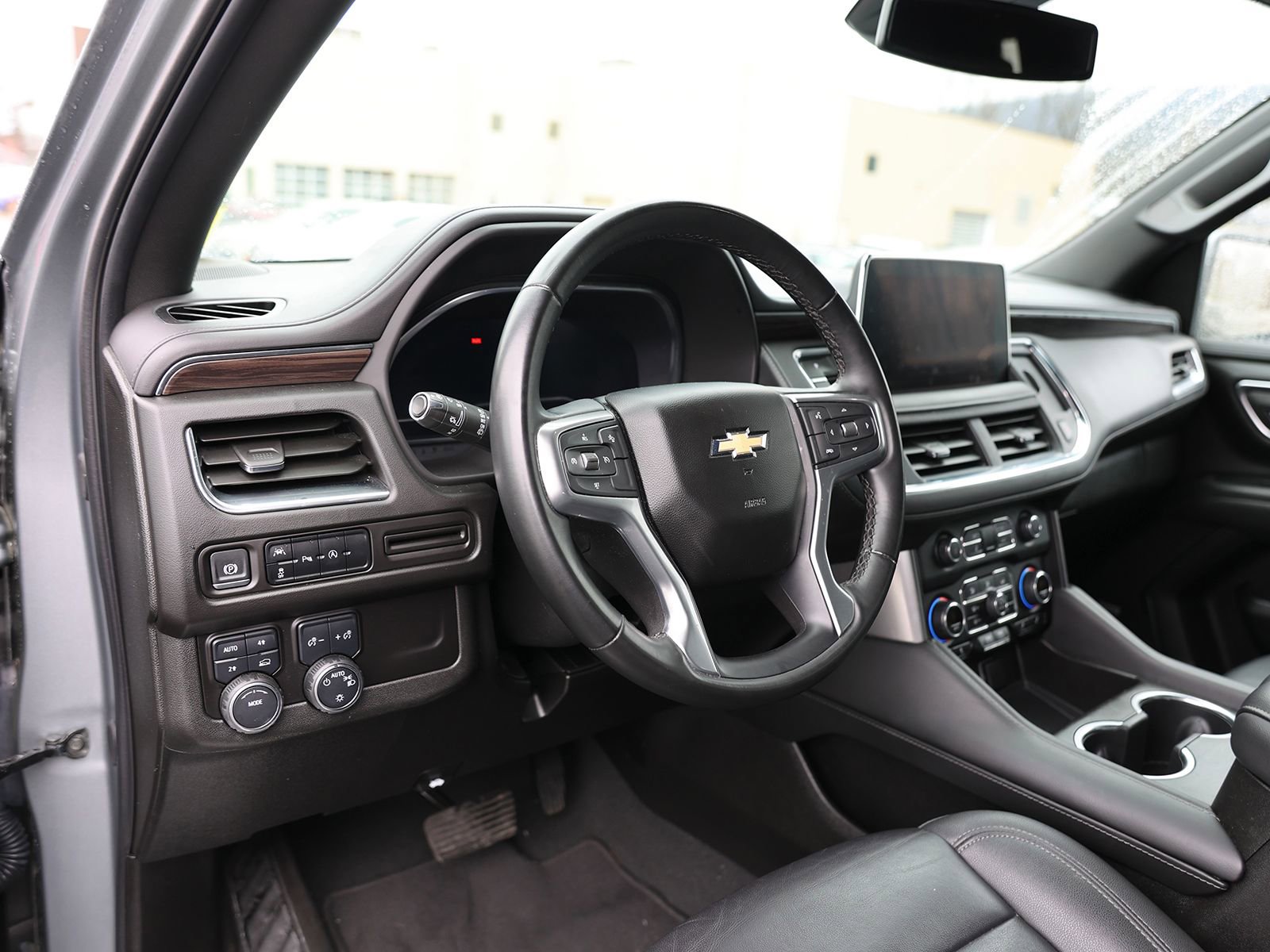 Used 2024 Chevrolet Tahoe LT image 17