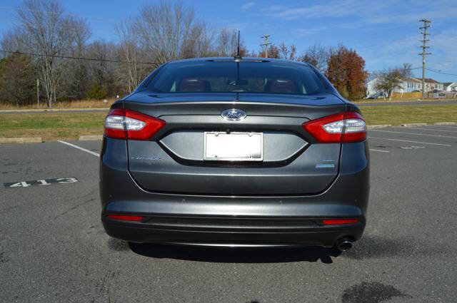 Used 2016 Ford Fusion SE w/ Equipment Group 202A image 7
