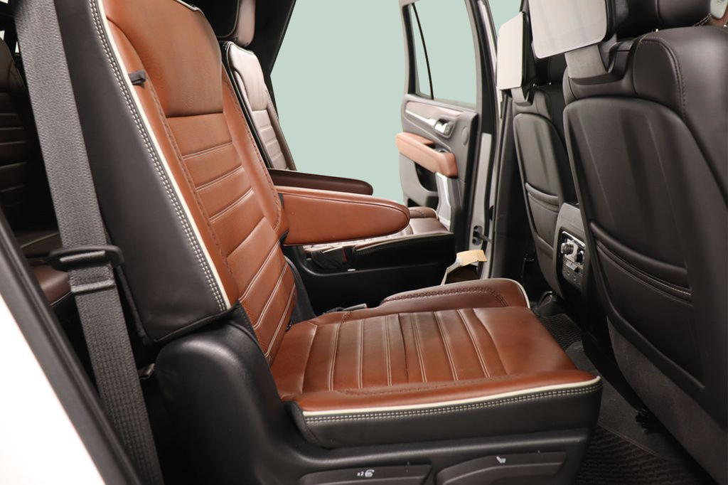 Used 2023 GMC Yukon Denali Ultimate AWD/4WD image 27