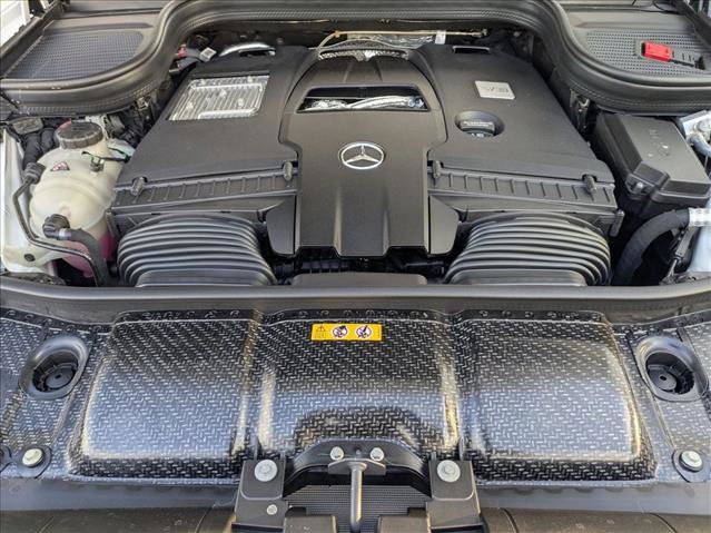 New 2026 Mercedes-Benz GLS 580 4MATIC image 16
