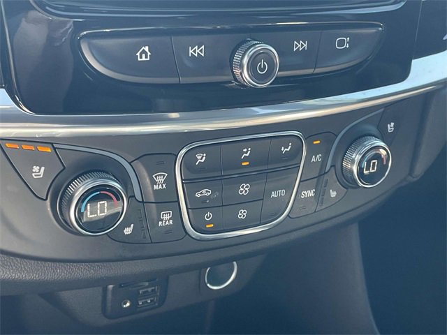 Used 2023 Chevrolet Traverse High Country image 21