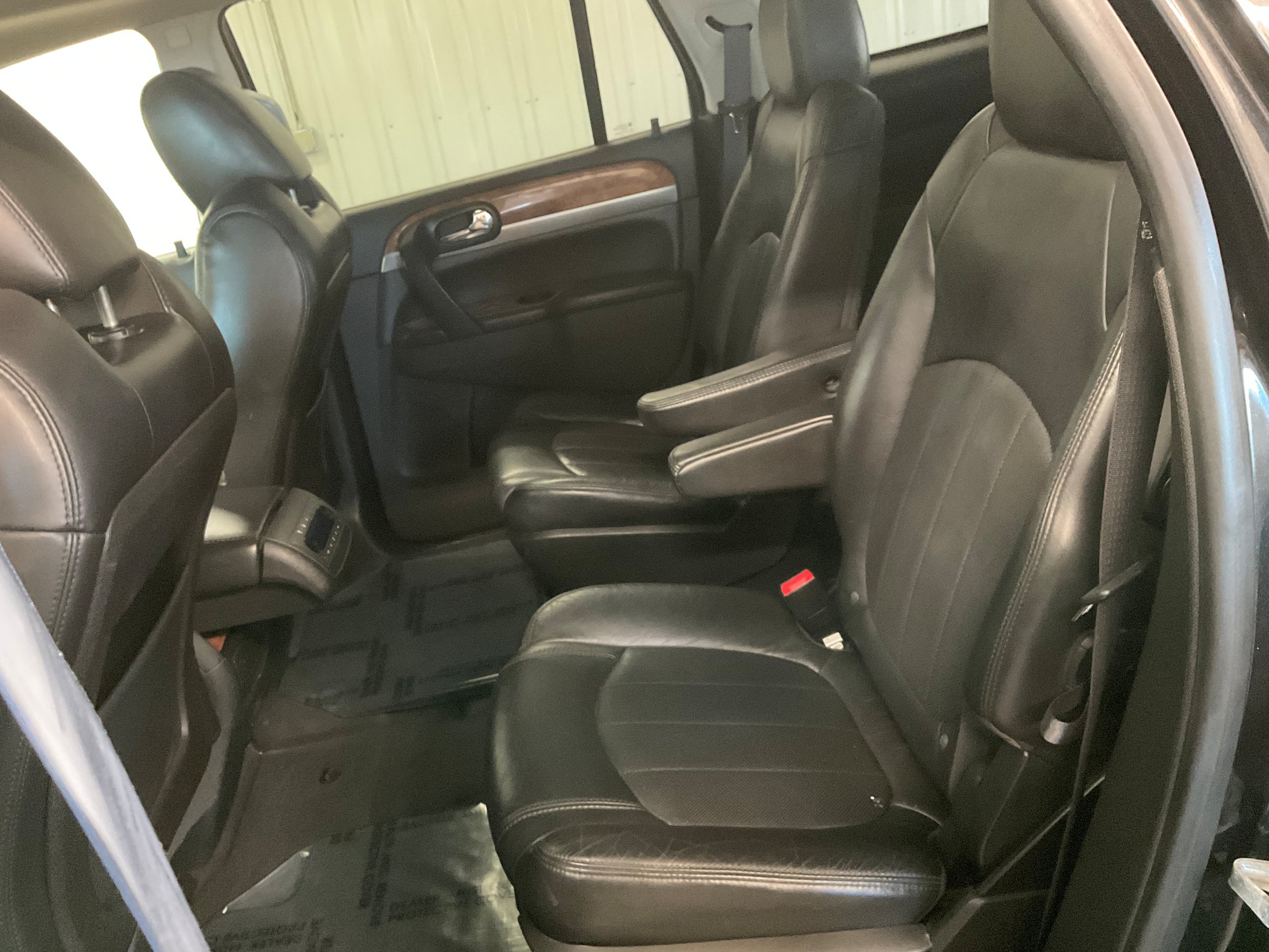 Used 2011 Buick Enclave CXL w/ Trailering Provision Package AWD/4WD image 21
