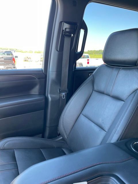 Used 2023 Chevrolet Suburban RST image 21