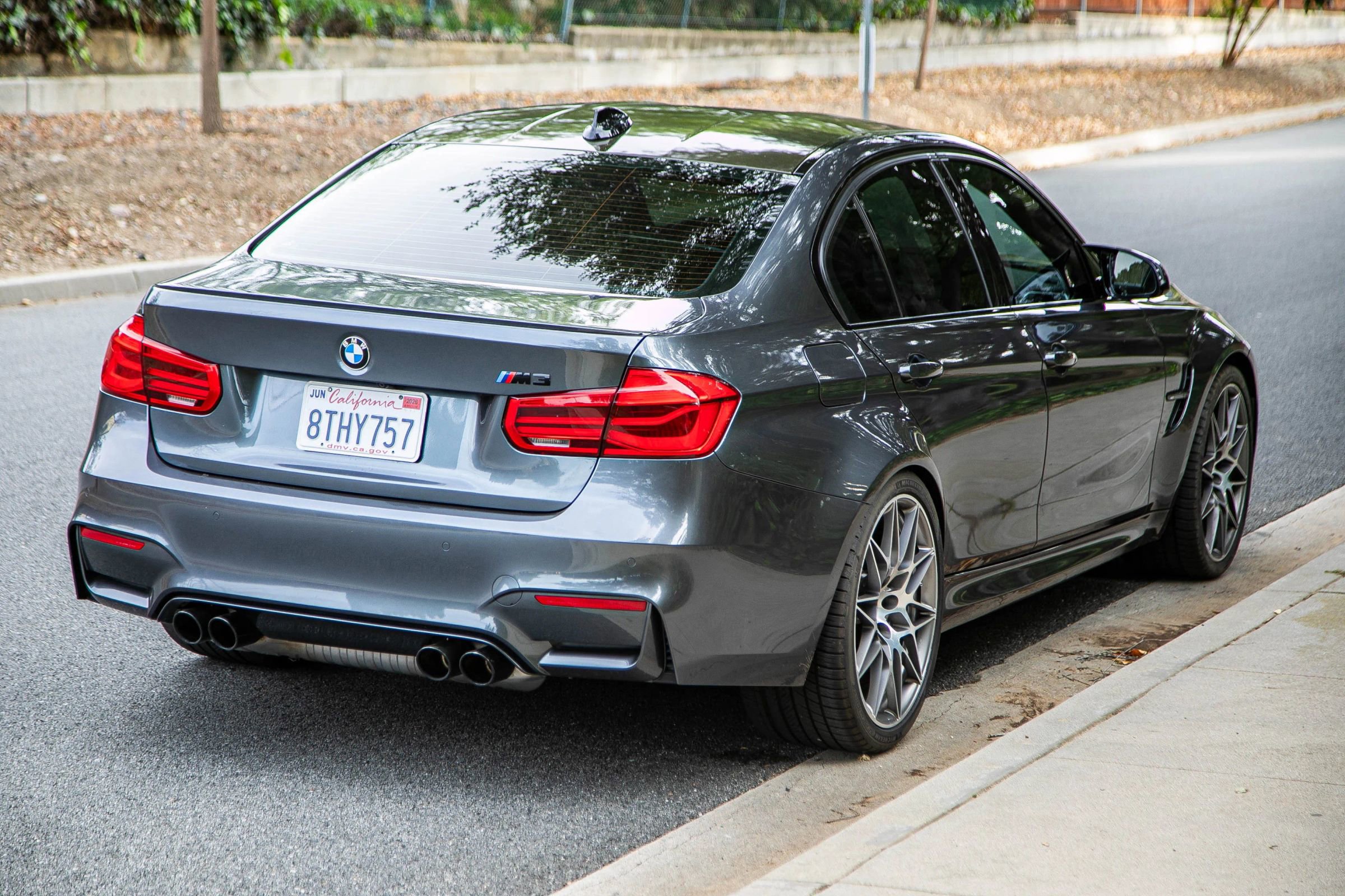 Used 2017 BMW M3 RWD image 4