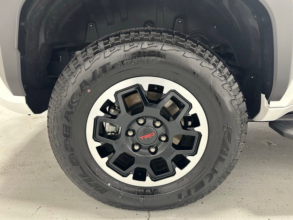 Used 2025 Toyota 4Runner TRD Off-Road image 63