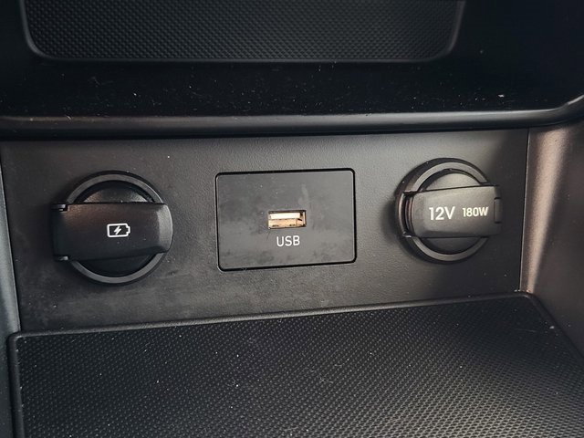 Used 2023 Hyundai Kona SEL image 27