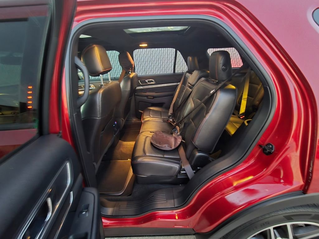 Used 2017 Ford Explorer Sport image 15