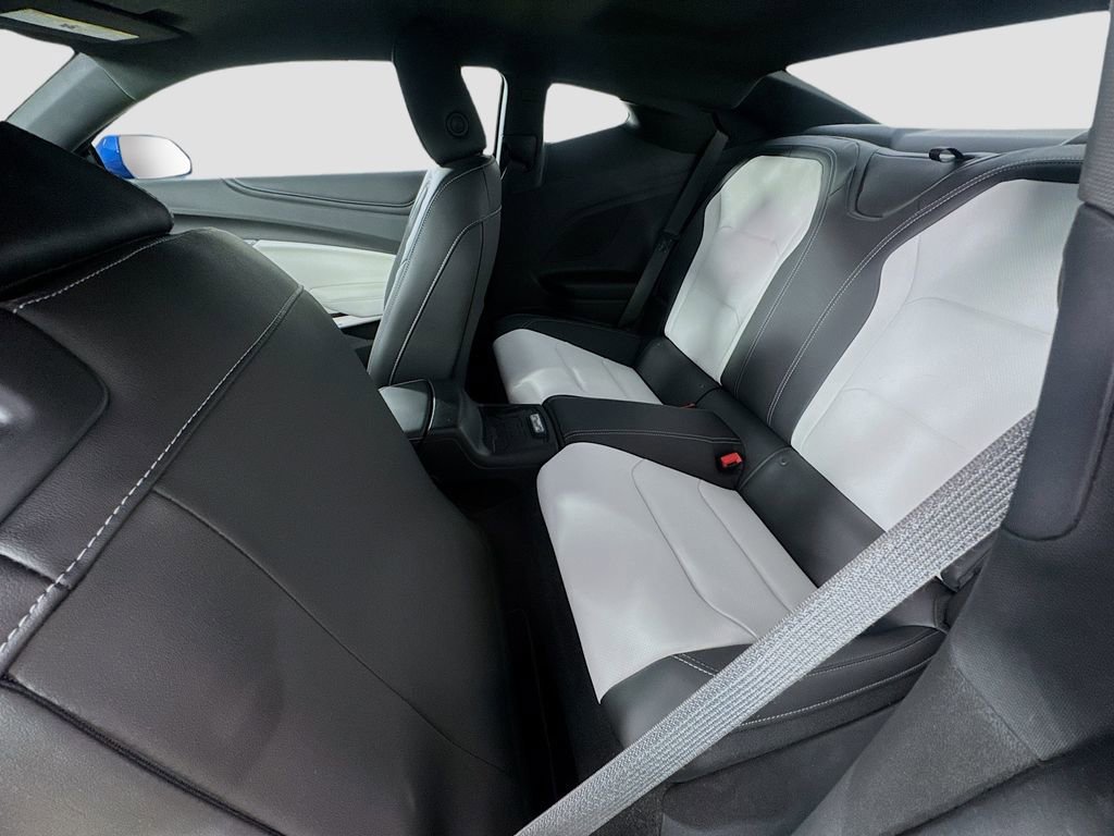 Used 2018 Chevrolet Camaro SS RWD image 29
