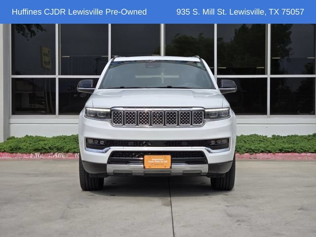 Used 2023 Jeep Grand Wagoneer L Series II w/ Premium Group II AWD/4WD image 3