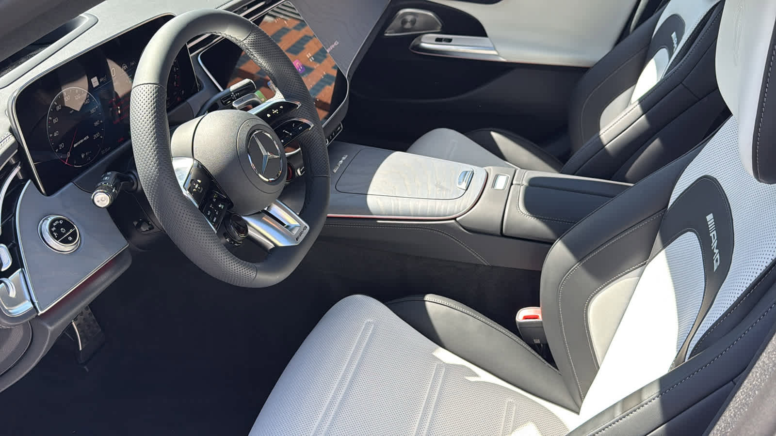 New 2026 Mercedes-Benz E 53 AMG e 4MATIC Sedan image 28