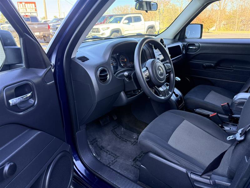 Used 2014 Jeep Patriot Sport FWD image 18