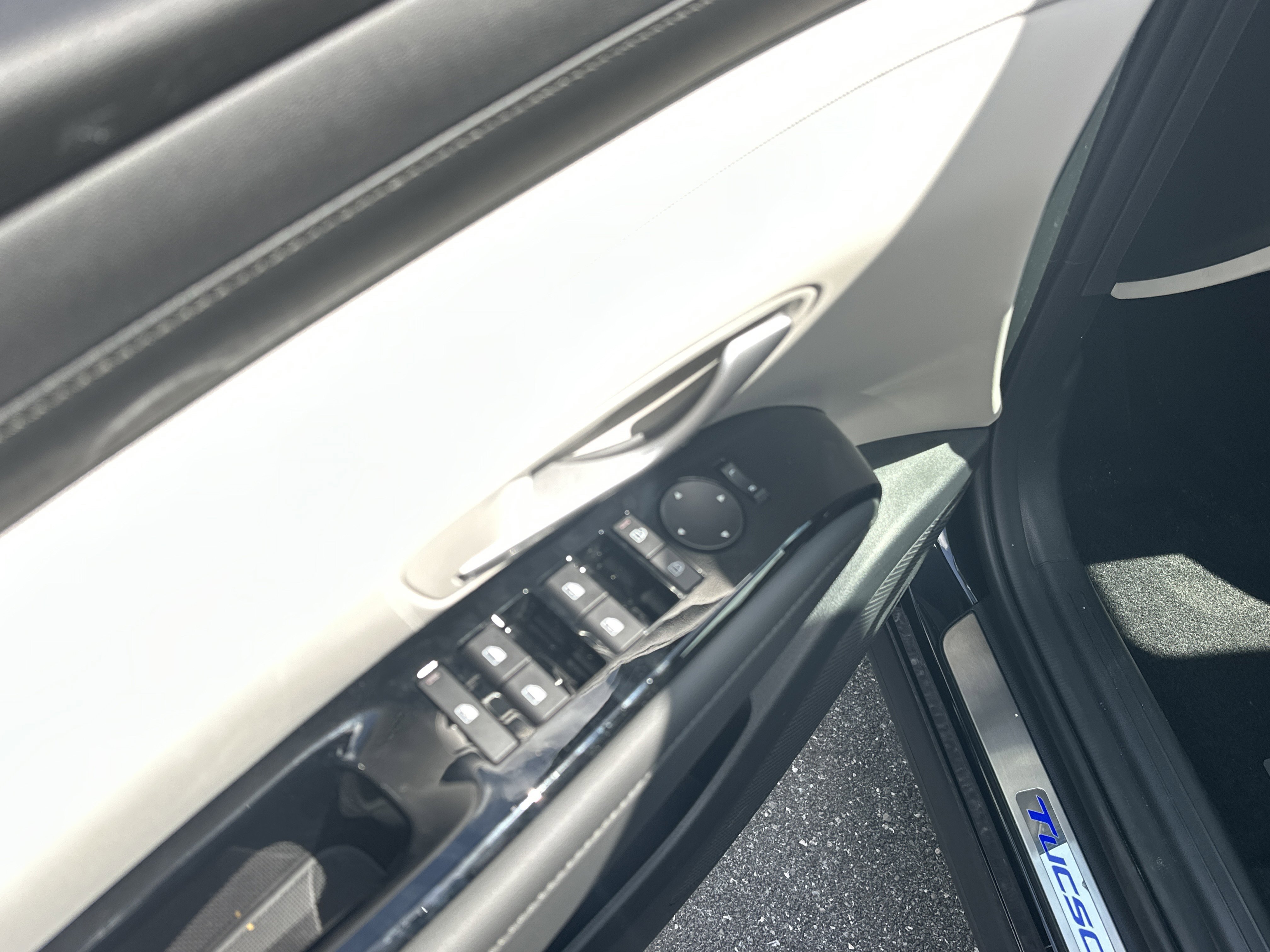 New 2026 Hyundai Tucson Limited FWD image 17