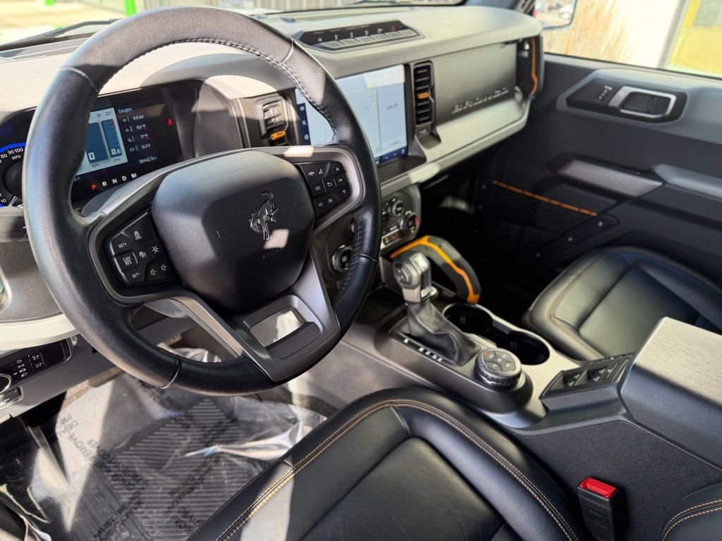 Used 2023 Ford Bronco Badlands w/ Sasquatch Package image 12