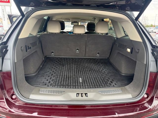 Used 2024 Lincoln Nautilus Premier image 27