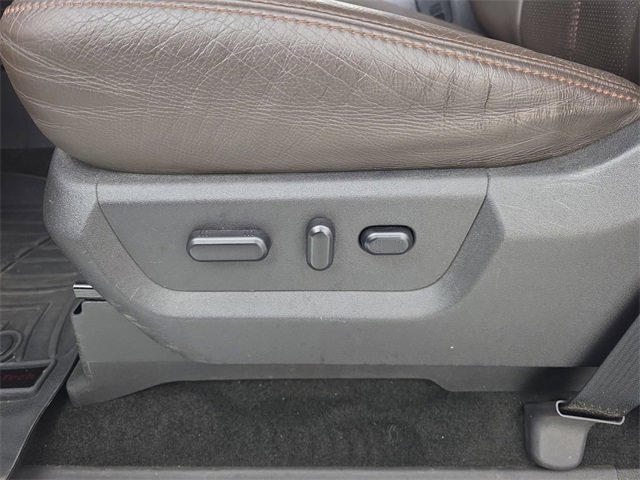 Used 2016 Ford F350 King Ranch w/ King Ranch w/Chrome Package image 21