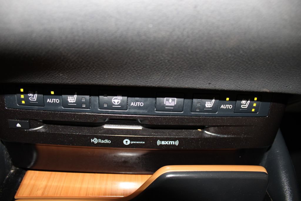 Used 2020 Lexus ES 350 Luxury image 52