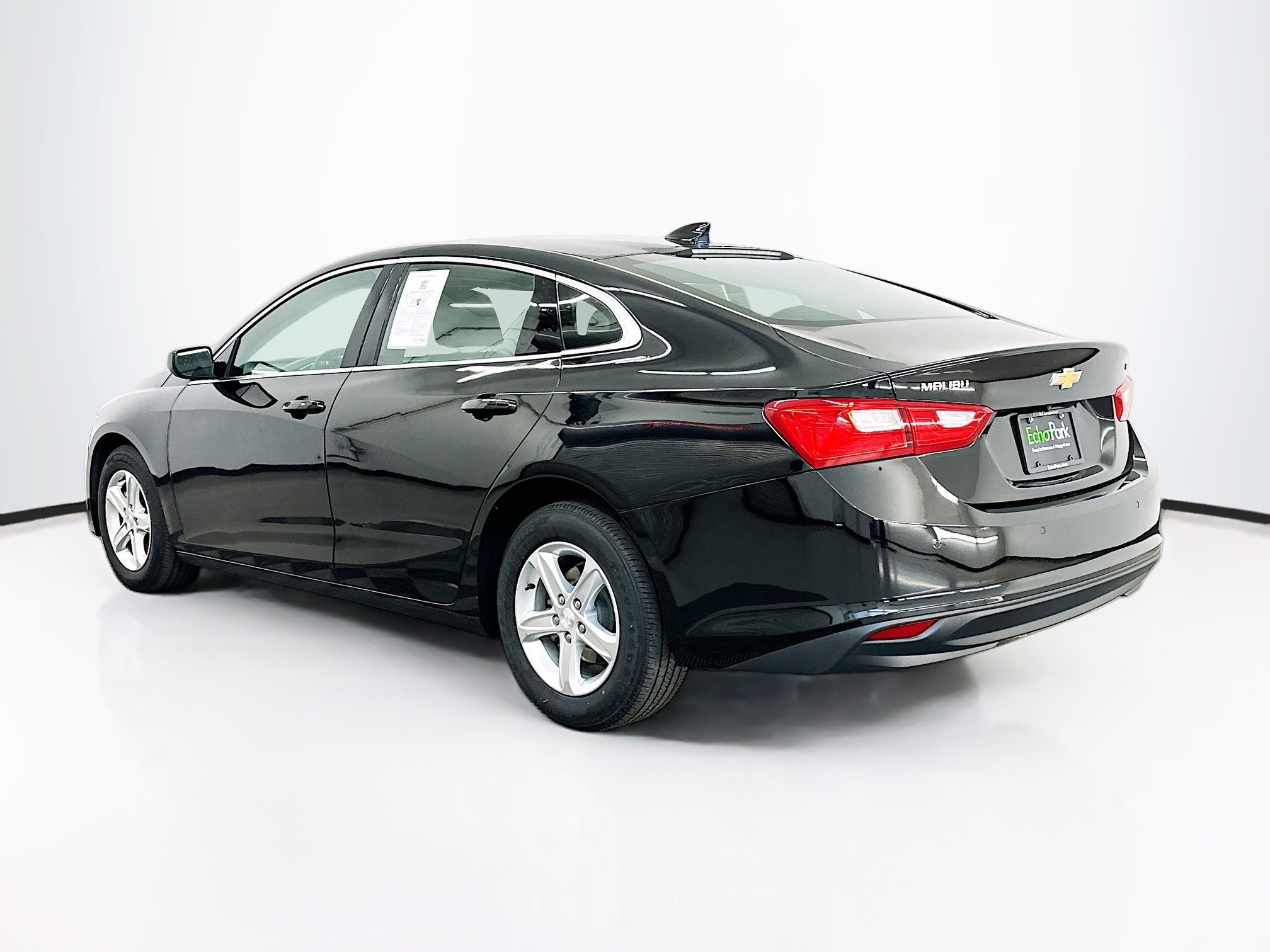 Used 2024 Chevrolet Malibu LT FWD image 5
