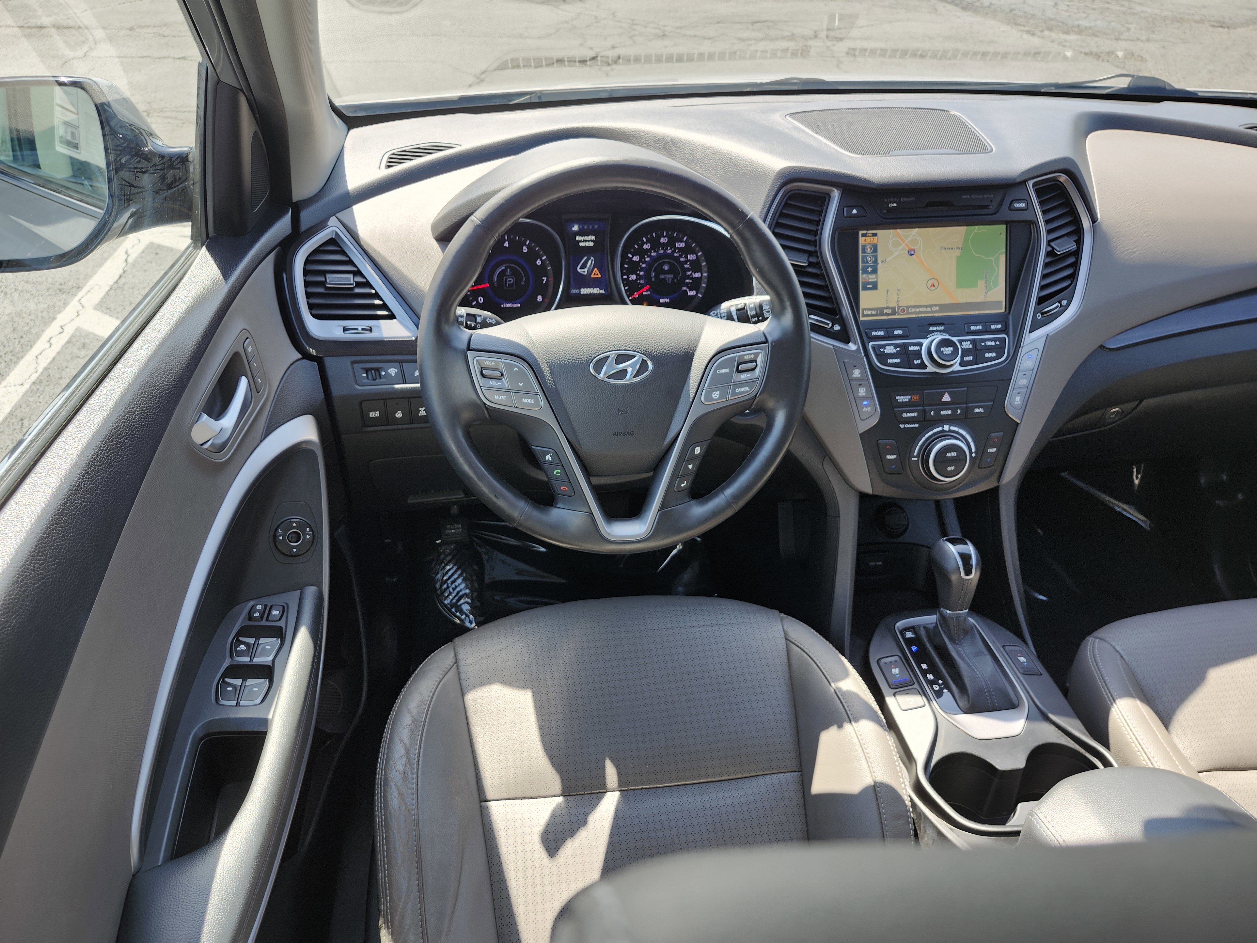 Used 2014 Hyundai Santa Fe Limited w/ Ultimate Package 07 AWD/4WD image 30
