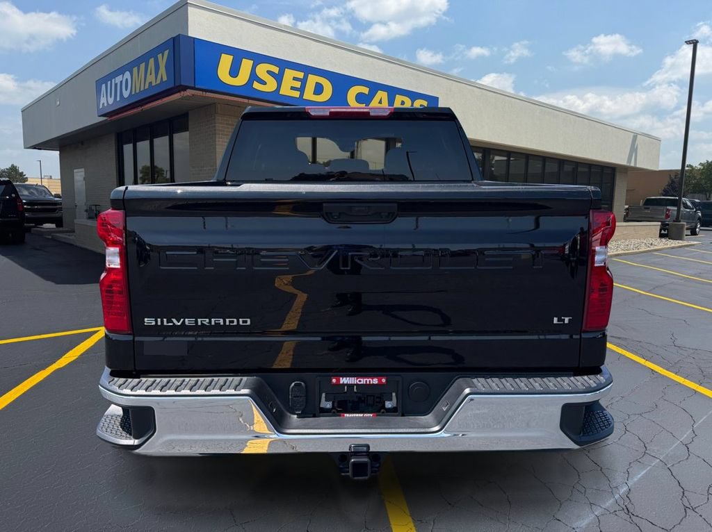 Used 2025 Chevrolet Silverado 1500 LT AWD/4WD image 6