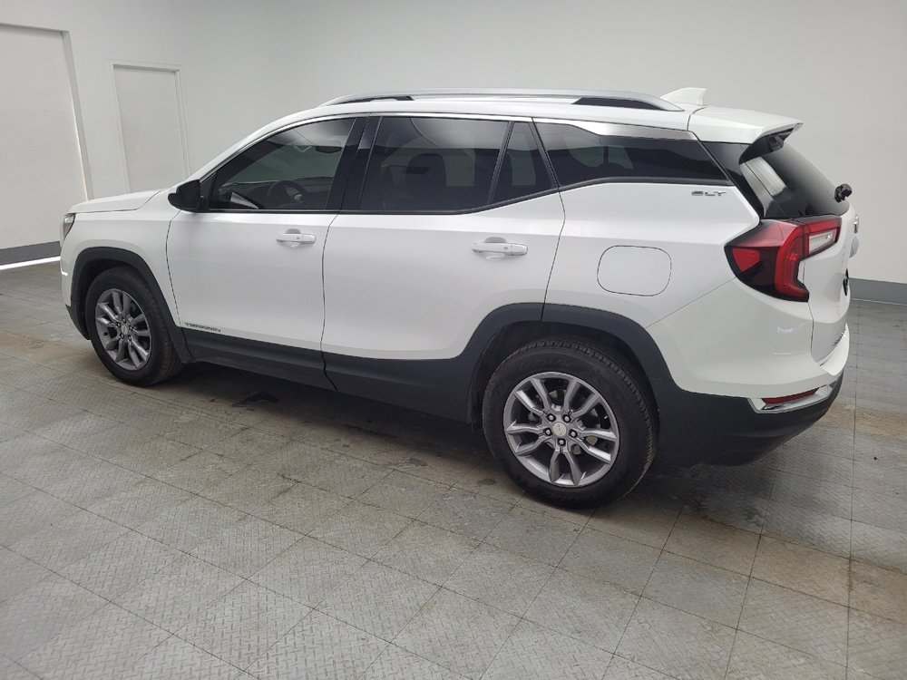Used 2022 GMC Terrain SLT image 3