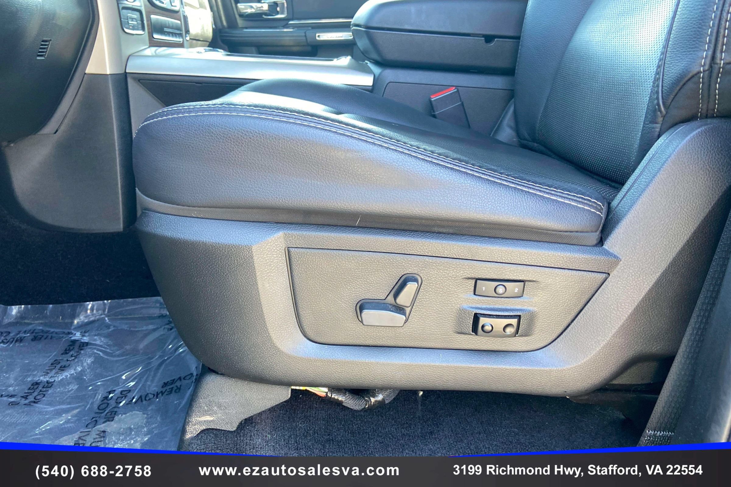 Used 2016 RAM 1500 Laramie w/ Convenience Group AWD/4WD image 25