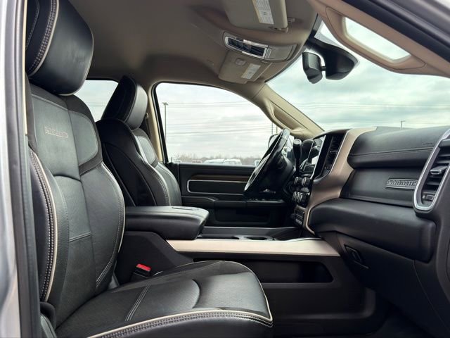 Used 2022 RAM 3500 Laramie image 31