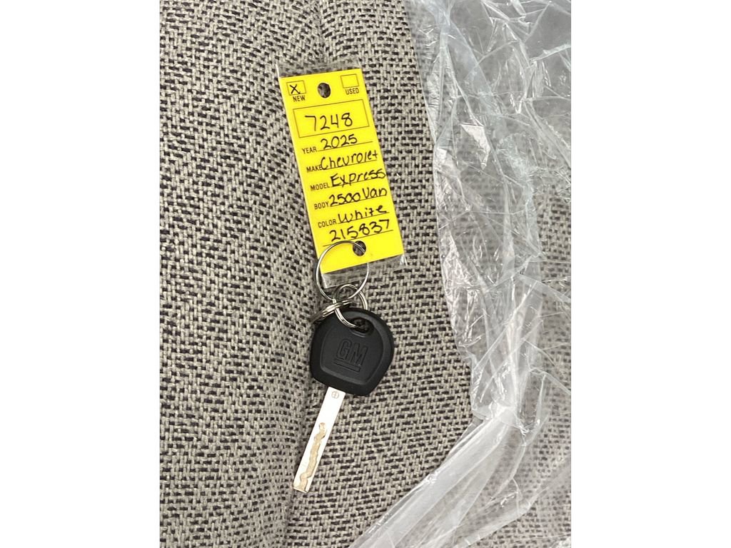 New 2025 Chevrolet Express 2500 image 30