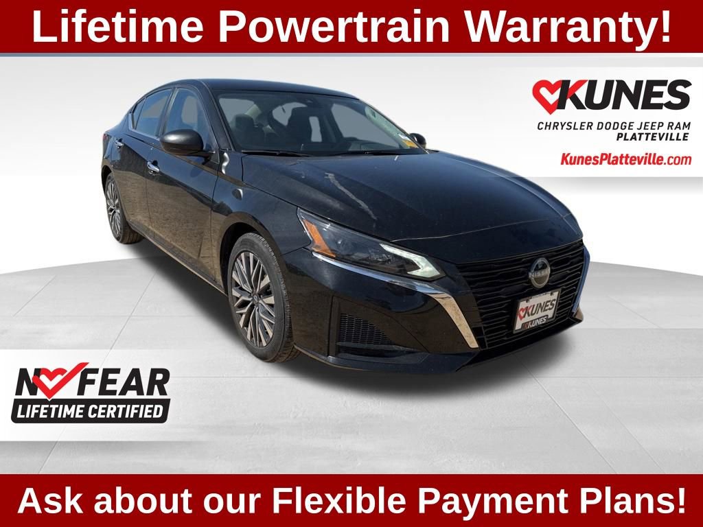 Used 2025 Nissan Altima 2.5 SV FWD video 1
