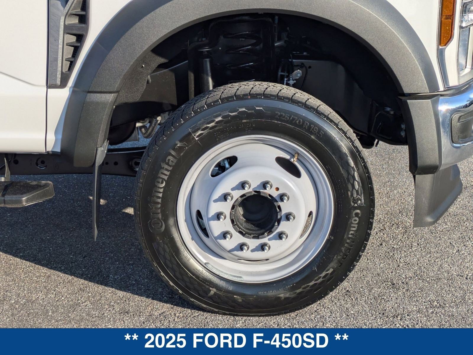 New 2025 Ford F450 XL w/ XL Chrome Package image 12
