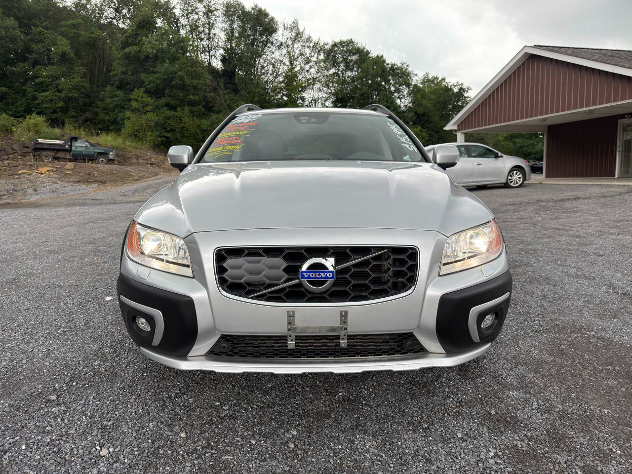 Used 2016 Volvo XC70 T5 Platinum w/ Climate Package AWD/4WD image 2