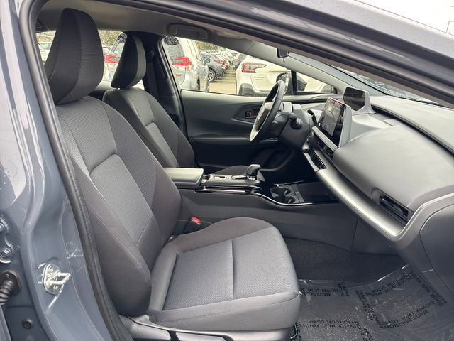 Used 2025 Toyota Prius LE image 12
