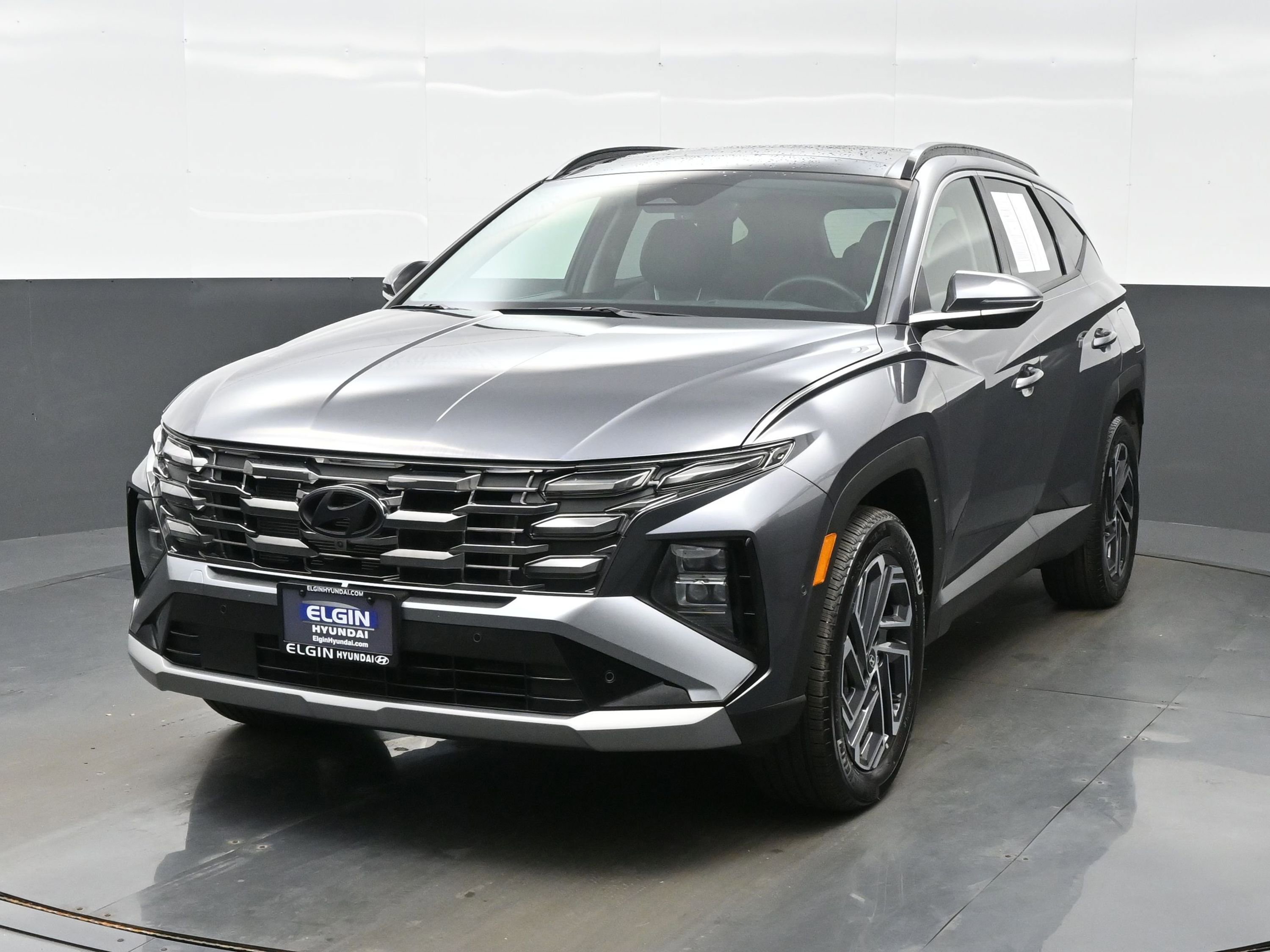 Certified 2025 Hyundai Tucson Limited AWD/4WD image 1