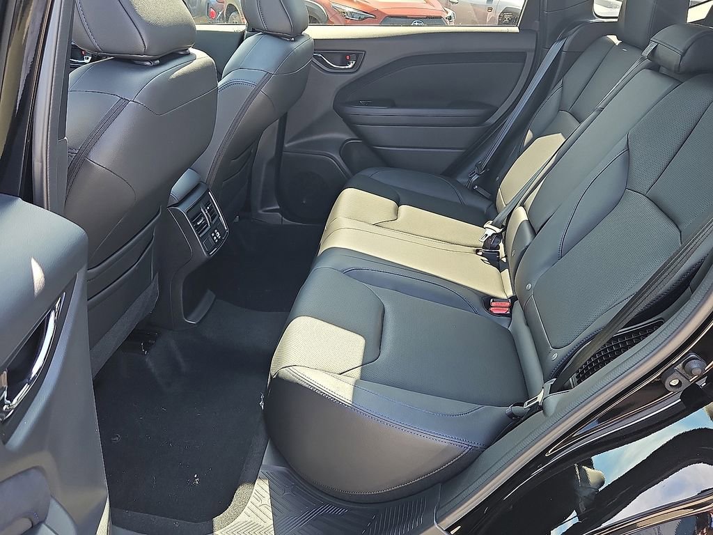Used 2025 Subaru Forester Limited w/ Popular Package image 6