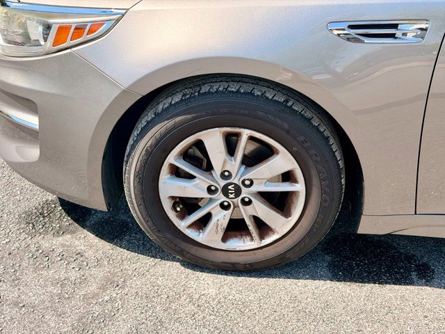 Used 2017 Kia Optima LX FWD image 32