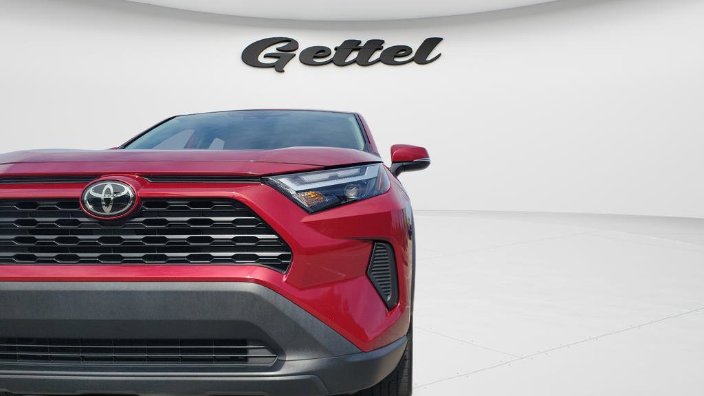 Used 2023 Toyota RAV4 LE FWD image 24