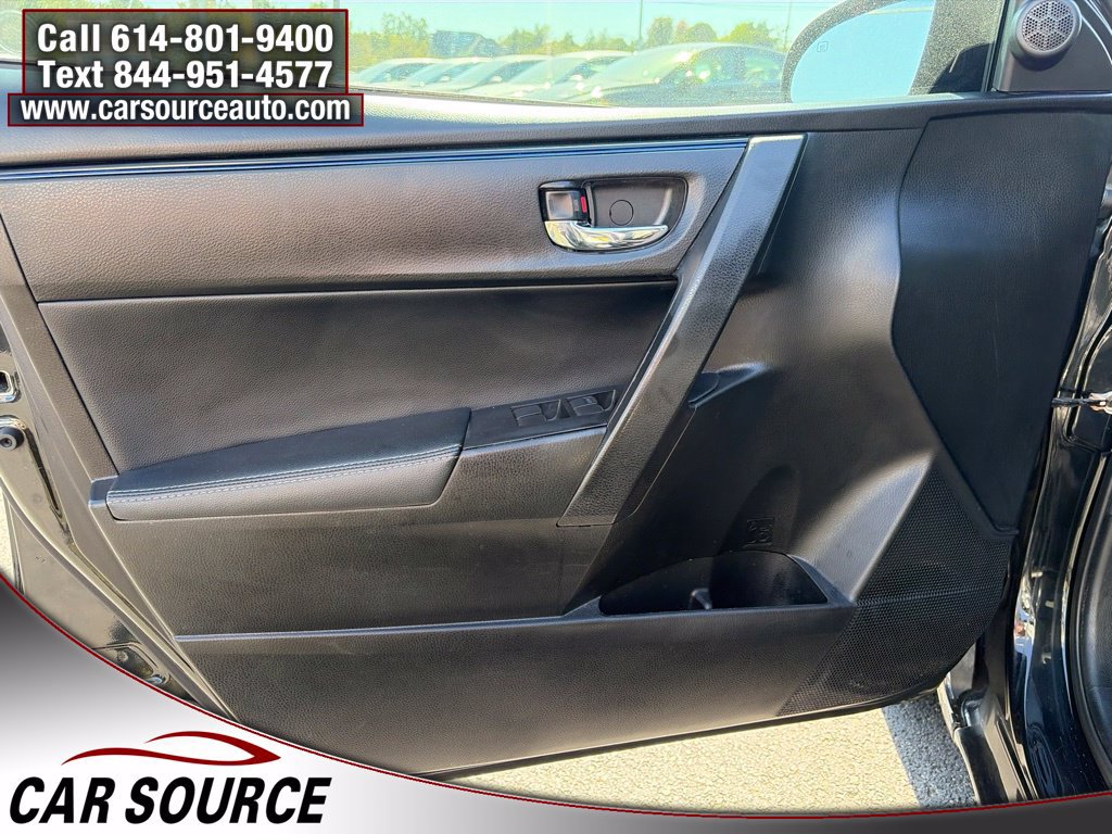 Used 2017 Toyota Corolla SE FWD image 14