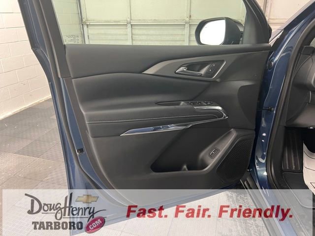 New 2026 Chevrolet Traverse LT w/ Driver Confidence Package FWD image 31