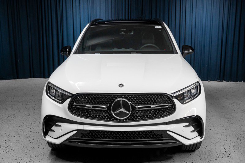 Certified 2026 Mercedes-Benz GLC 300 image 2