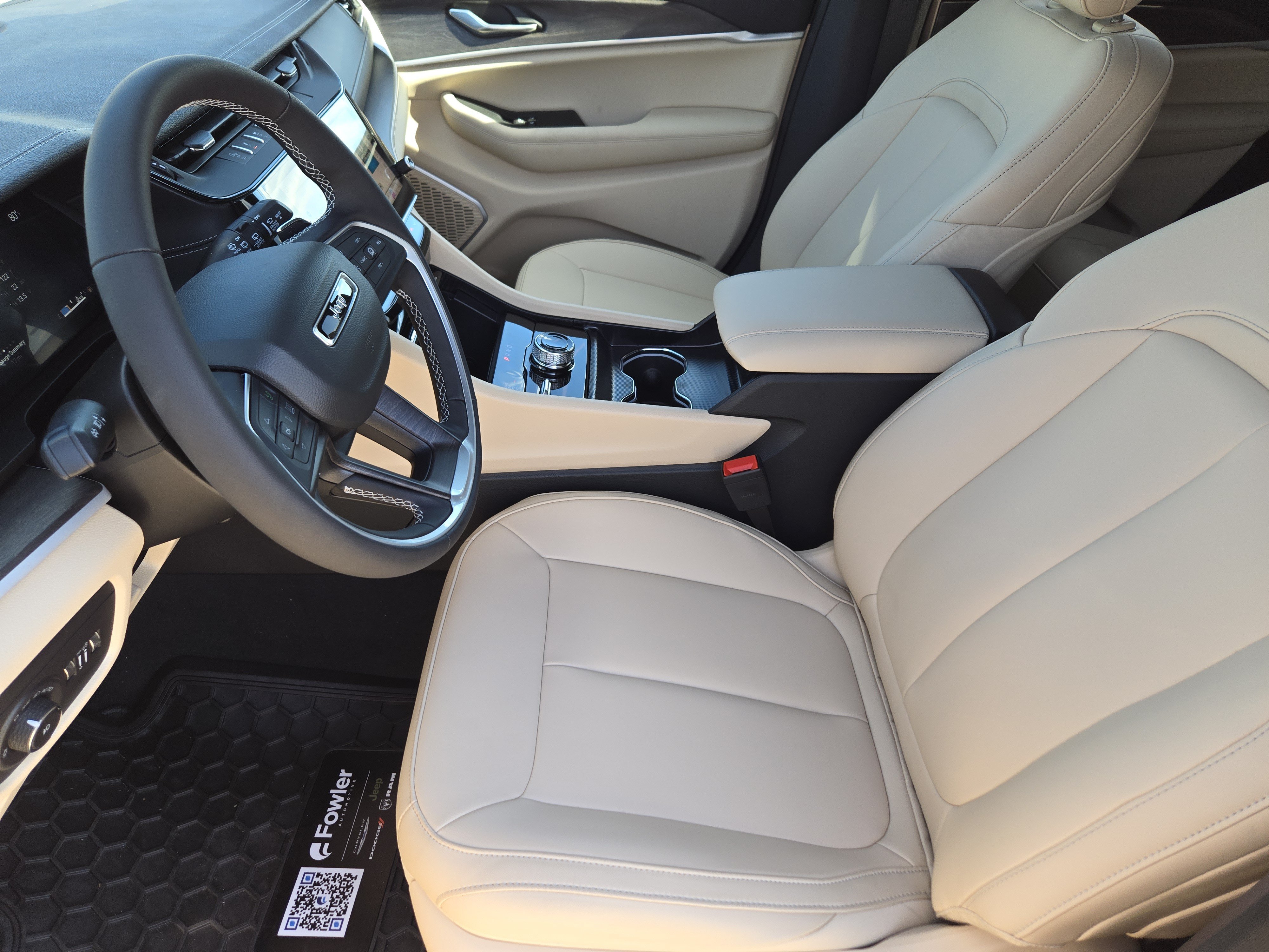 New 2026 Jeep Grand Cherokee Limited AWD/4WD image 10
