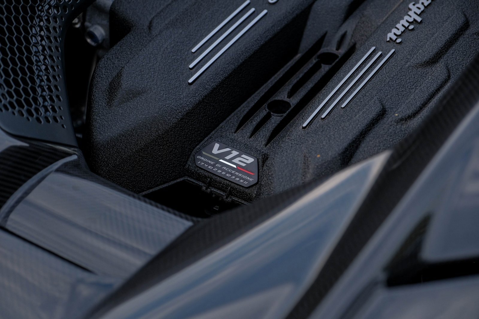 Used 2025 Lamborghini Revuelto image 57