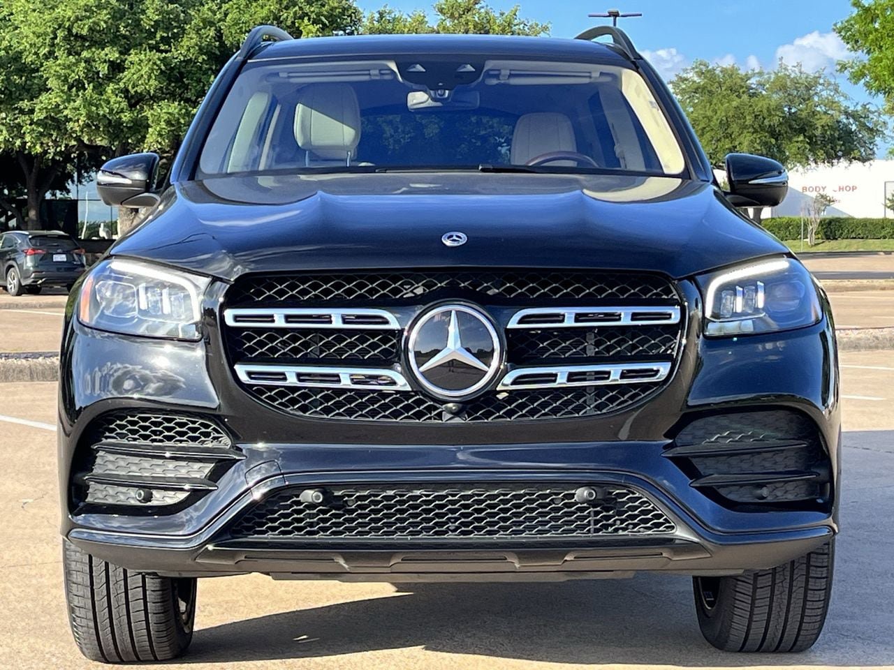 Used 2023 Mercedes-Benz GLS 580 4MATIC image 7